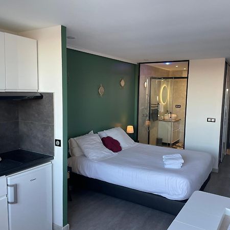 STUDIO CAMP NATURISTE VUE MER, le Gilyves cocooning Agde Extérieur photo